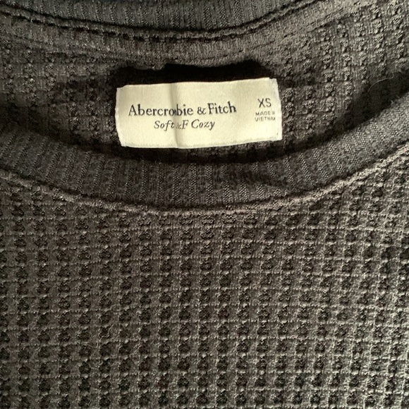 Abercrombie Waffle Top - Picture 2 of 3